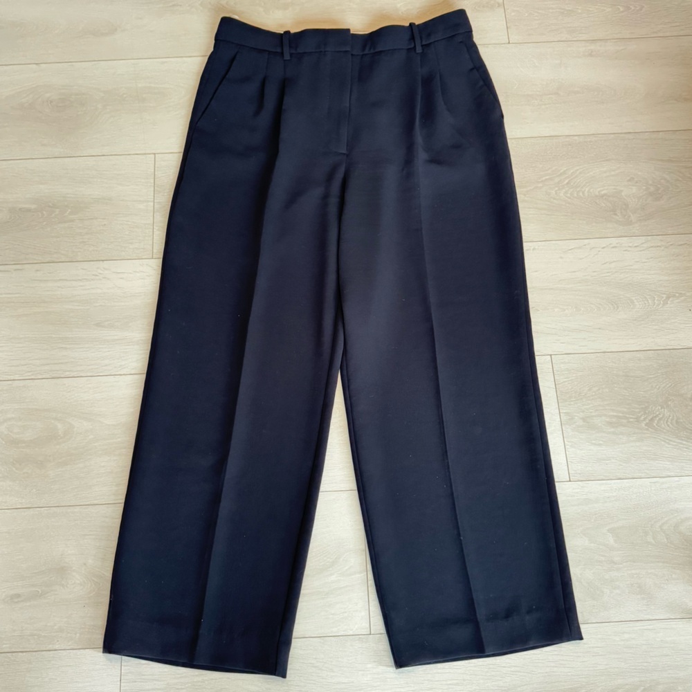 Aritzia Black Effortless Pant
